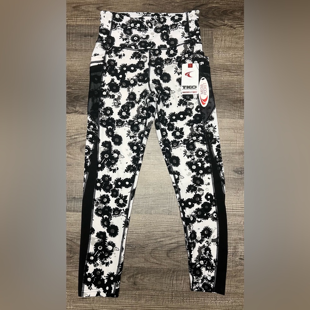 TKO Floral Leggings Size M